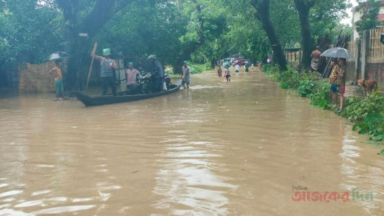 ভারি বর্ষণে ক্ষতিগ্রস্তদের পাশে দাঁড়ানোর নির্দেশ প্রতিমন্ত্রী মীর হেলালের