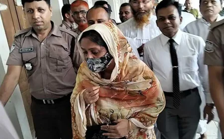 স্বপ্নাকে বারবার বললাম, বইন দরজাটা খোল কিন্তু খোলে নাই