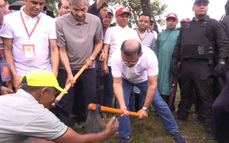 বাবার স্মৃতিবিজড়িত ‘পাতলী খাল’ পুনঃখননের উদ্বোধন করলেন প্রধানমন্ত্রী